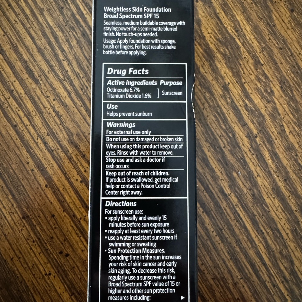 Brand New Bobbi Brown Weightless Skin Foundation with SPF 15 Shade Golden NWT - Picture 7 of 9